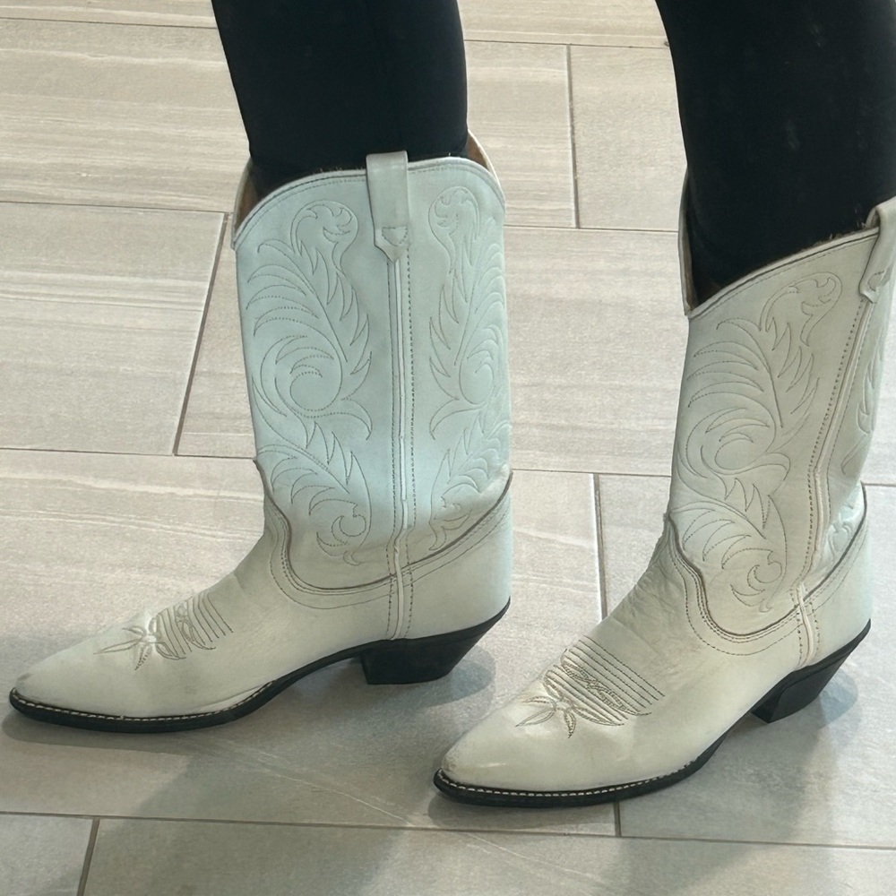 Stunning Acme Dingo Circle A Women’s Western Boots 6.5